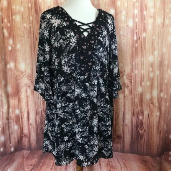 Grayson Threads NWT Black Floral Print Mini Dress - Picture 2 of 9
